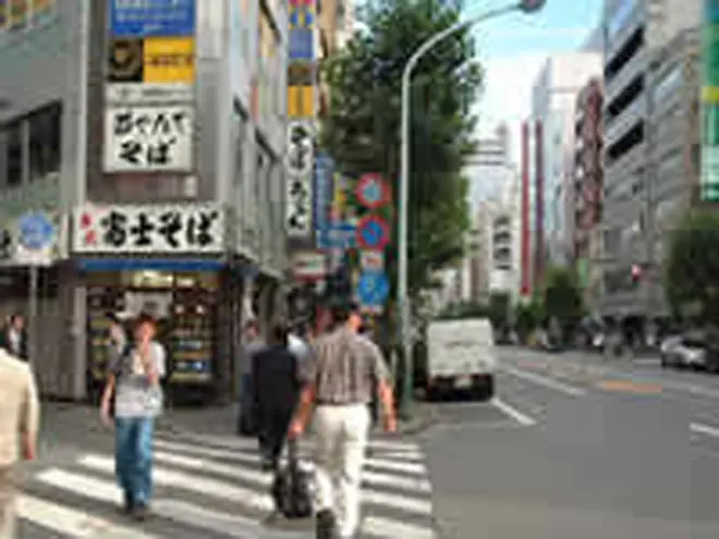 そのまま直進します。